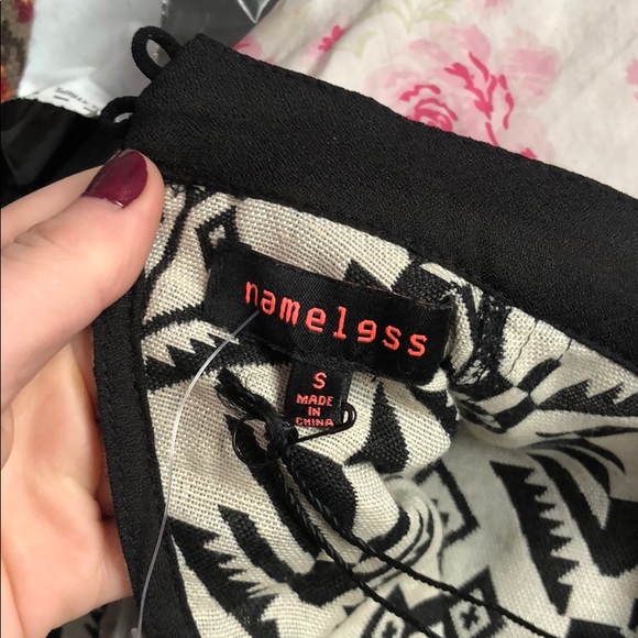 Nameless top - Picture 3 of 3